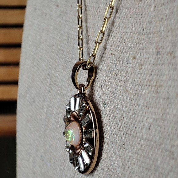 Faux Plunder Brand Faux Opal Baguette Rhinestone Gold Tone Necklace Pendant NEW - Picture 6 of 10